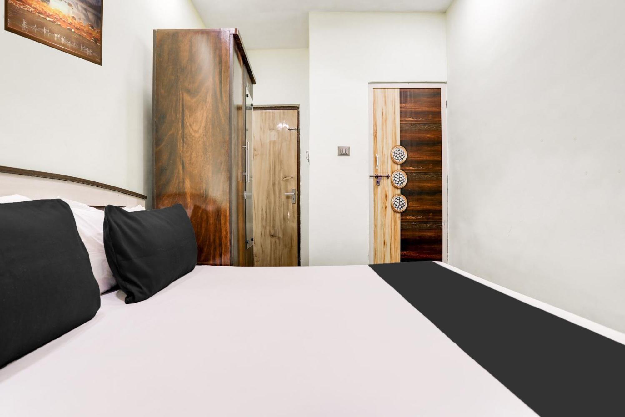 Hotel O Rmd Hotel Rāipur Kültér fotó